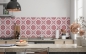 Preview: Küchenrückwand Rote Fliesen Verzierung